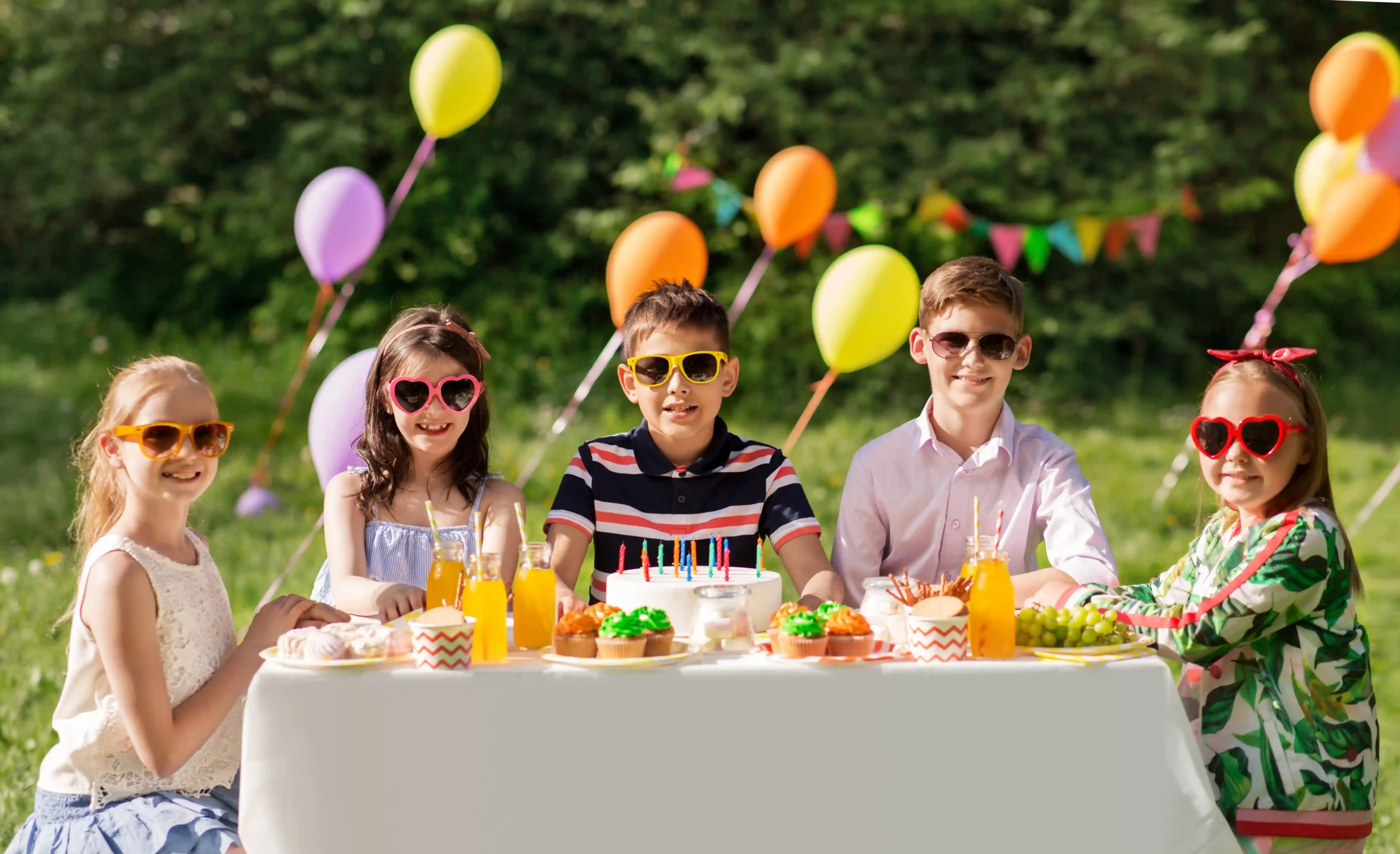 happy-kids-with-cake-birthday-party-summer_11zon